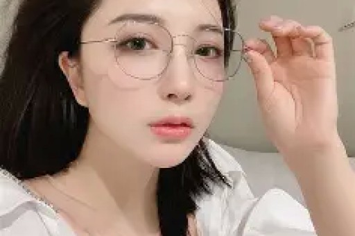 网红仙洋直播直言不怕任何人举报透露已交往女友将暂退网络