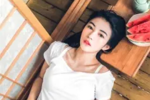 女星自曝娱乐圈黑幕：陪玩陪睡只是皮毛50多岁也不放过