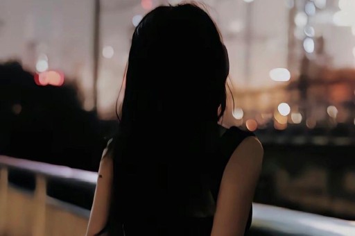 曾自称“覃海洋未婚妻”网红被指诈骗或达数亿警方回应
