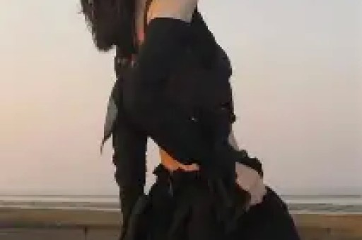 3500万大网红炒Gu亏光父母全部积蓄被拉黑踢出家族群！高迪冲情义远赴鞍山支持二驴无奈流言不止！